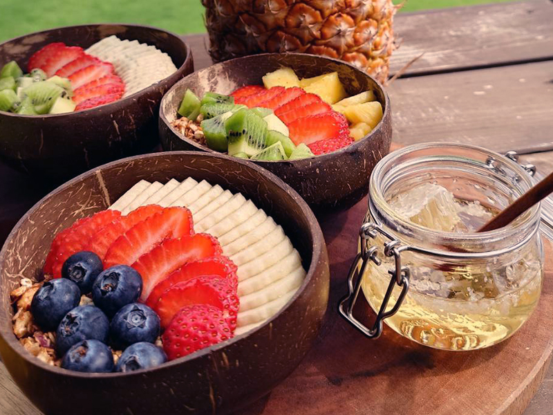 朝の森で味わう特別なひとくち ― アサイーボールが登場！